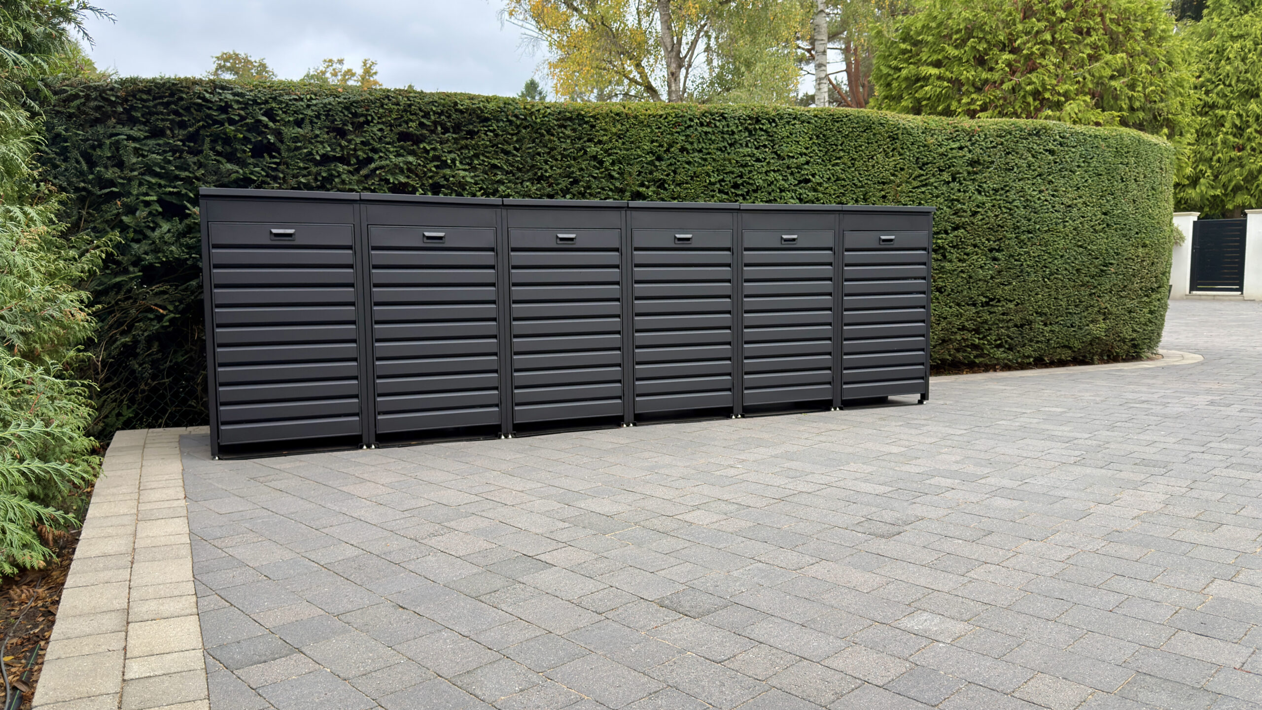 Elevate your outdoor space with Aluminium